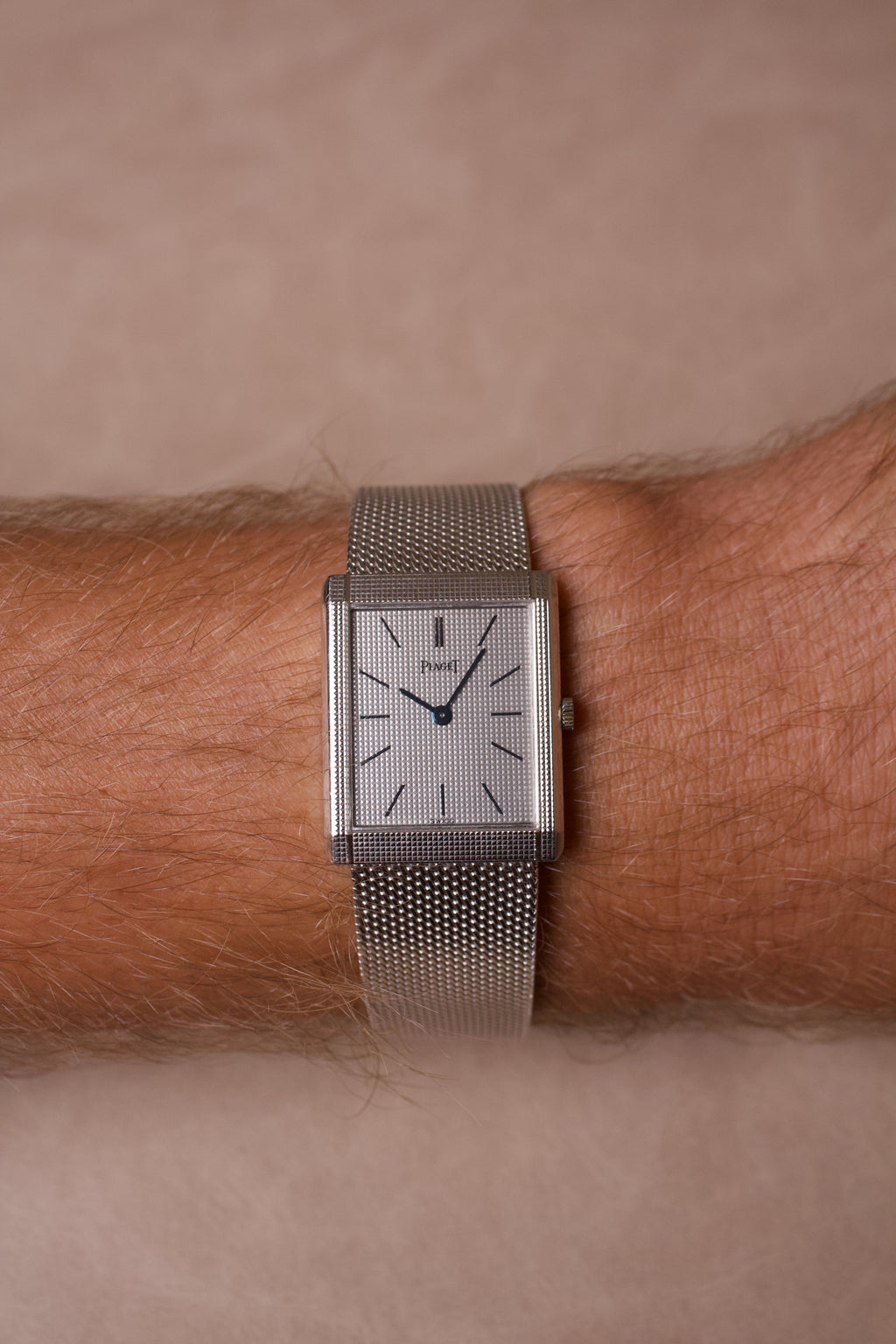 Piaget Tank Extra-Plate Or Blanc 18K Clous de Paris